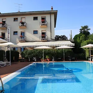 Ristorante Papa 3*, Peschiera del Garda Italië